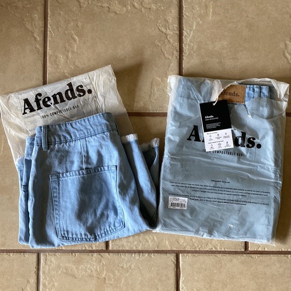 Afends Shelby Hemp Denim Cut Off High-Waisted Mom Short 32 - Picture 9 of 10